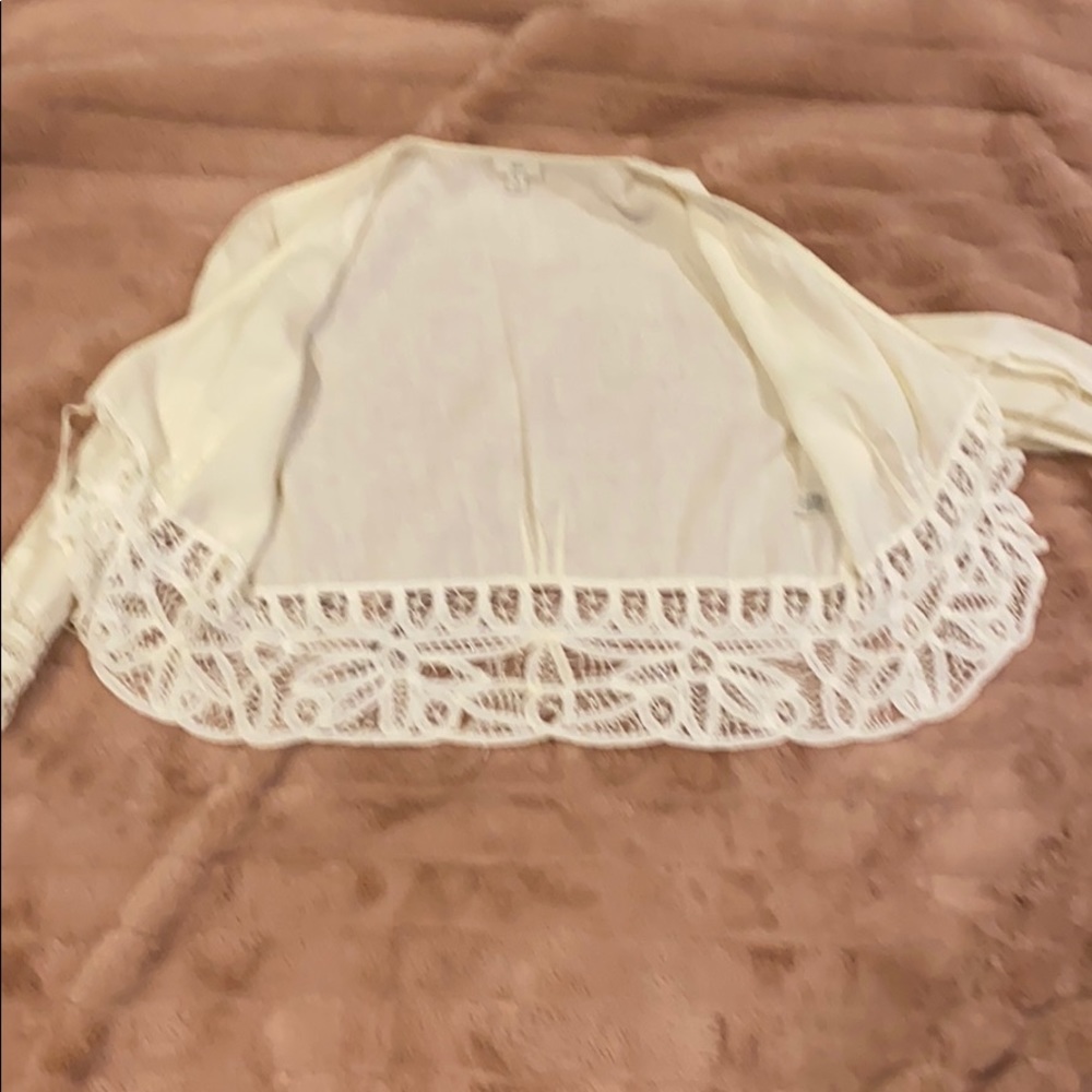 100% linin J. Jill top w patterned lace detail - Picture 7 of 8